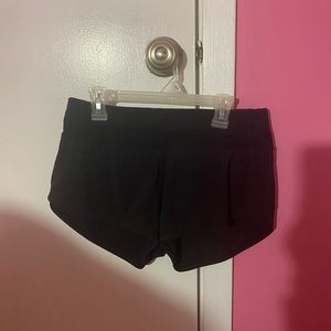 SOLD- N/A Lululemon Speed Up 2.5” Shorts